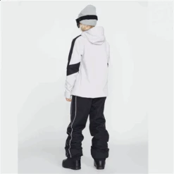 Volcom Mirror Pullover - Women's - 2023 Model 7 Volcom Mirror Pullover - Women's - 2023 Model -Ski Supplies Store H0652303 AMS B 1188x1584 crop center