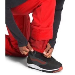 The North Face Chakal Pant - Men's -Ski Supplies Store fw22 nf0a5iyv 15q modelalt1