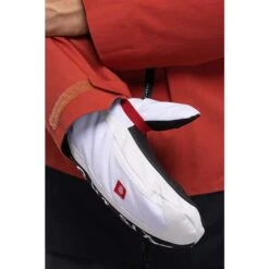 686 GTX Hydrastash Sync Jacket - Men's 24 686 GTX Hydrastash Sync Jacket - Men's -Ski Supplies Store fw23 686 mensgtxhydrastashsyncjacket brickredcolorblock 5