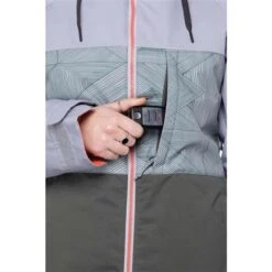 686 Athena Insulated Jacket - Women's -Ski Supplies Store fw23 686 womensathenainsulatedjacket goblingreencolorblock 10