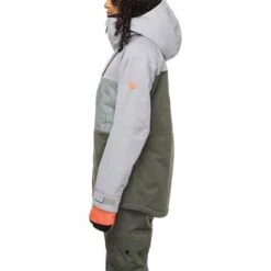 686 Athena Insulated Jacket - Women's -Ski Supplies Store fw23 686 womensathenainsulatedjacket goblingreencolorblock 3