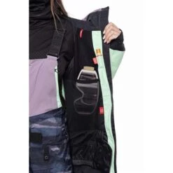 686 GTX Skyline Shell Jacket - Women's 38 686 GTX Skyline Shell Jacket - Women's -Ski Supplies Store fw23 686 womensgtxskylineshelljacket keylime 5