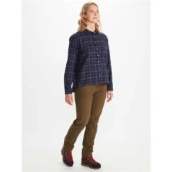 Marmot Fairfax Boyfriend Midweight Flannel - Women's -Ski Supplies Store fw23 marmot womensfairfaxboyfriendmidweightflannel arcticnavy 3