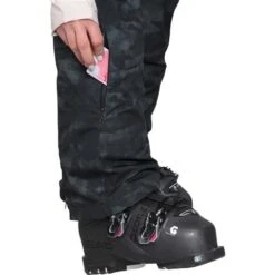 Obermeyer Bliss Bib Pant - Women's 34 Obermeyer Bliss Bib Pant - Women's -Ski Supplies Store fw23 obermeyer womensblissbibpant nightsky 5