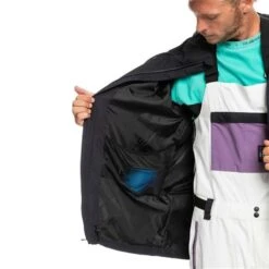 Quiksilver High In The Hood Jacket - Men's -Ski Supplies Store fw23 quiksilver menshighinthehoodjacket trueblack 4