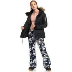 Roxy Nadia Printed Pant - Women's -Ski Supplies Store fw23 roxy womensnadiaprintedpant trueblackblackflowrs 5